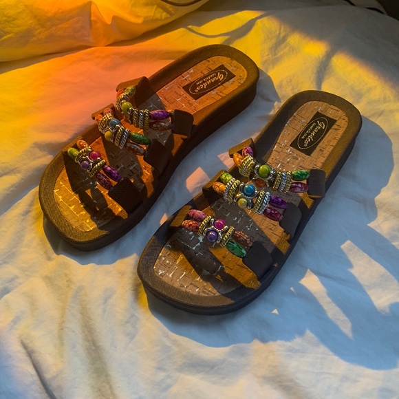 Shoes - Brown sandals detailed beads slides